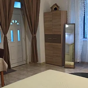 Nika Free Parking Apartment Split