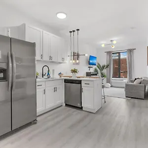 Luxe 1 Bedroom Apt Ewr Prudential Center Apartment Elizabeth