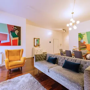 Chiado 2 Bedroom Elegant Apartment Lisbon