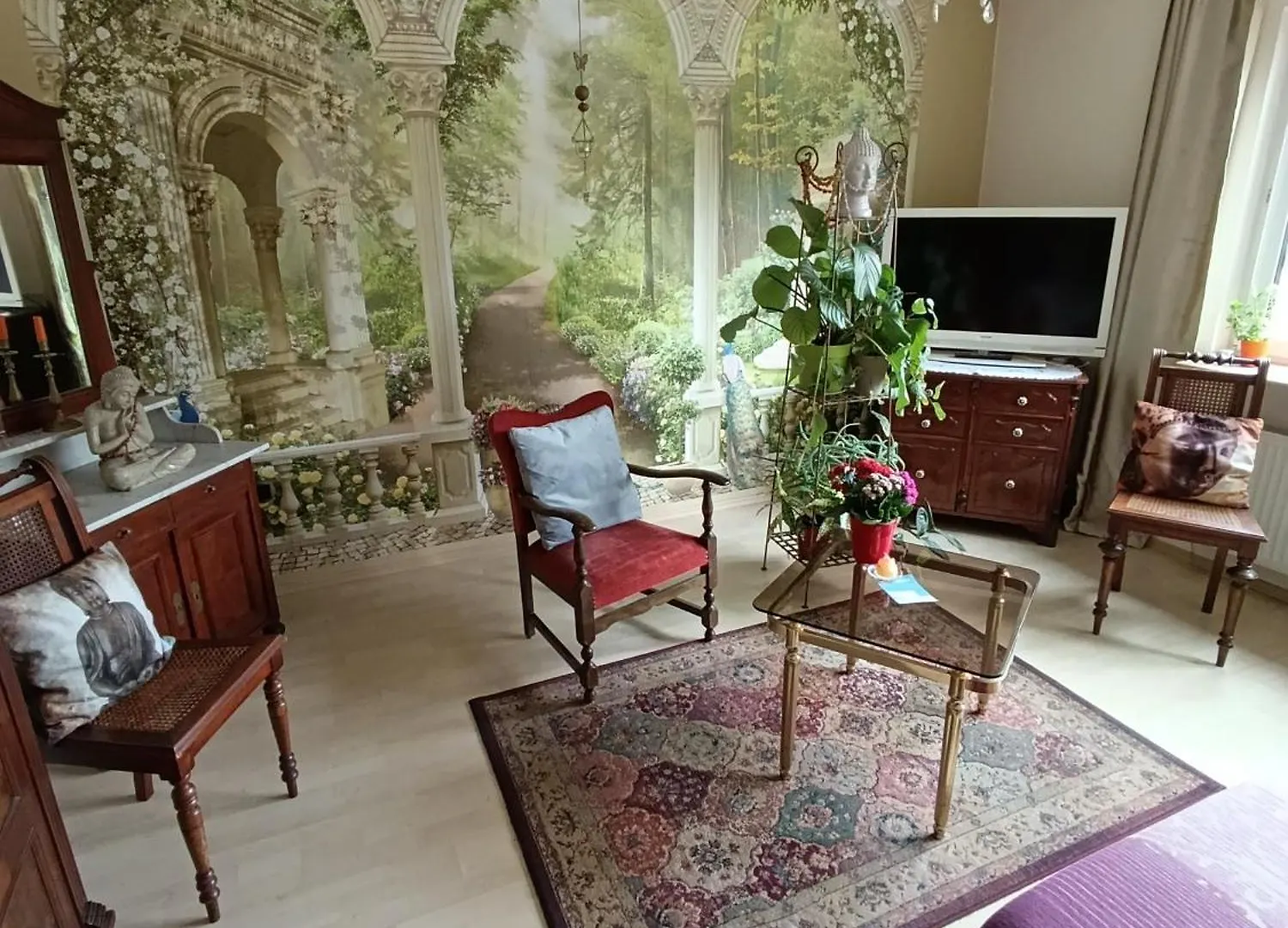 Weltoffenes Privates Gaestezimmer Bei Lgbtq Freundlichen Gastgeber Der Mit In Der Wohnung Lebt location
