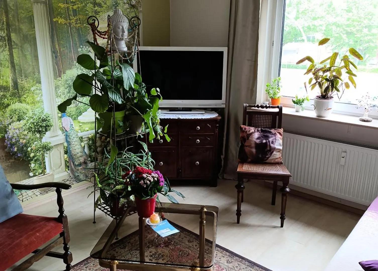 Weltoffenes Privates Gaestezimmer Bei Lgbtq Freundlichen Gastgeber Der Mit In Der Wohnung Lebt Berlin Homestay